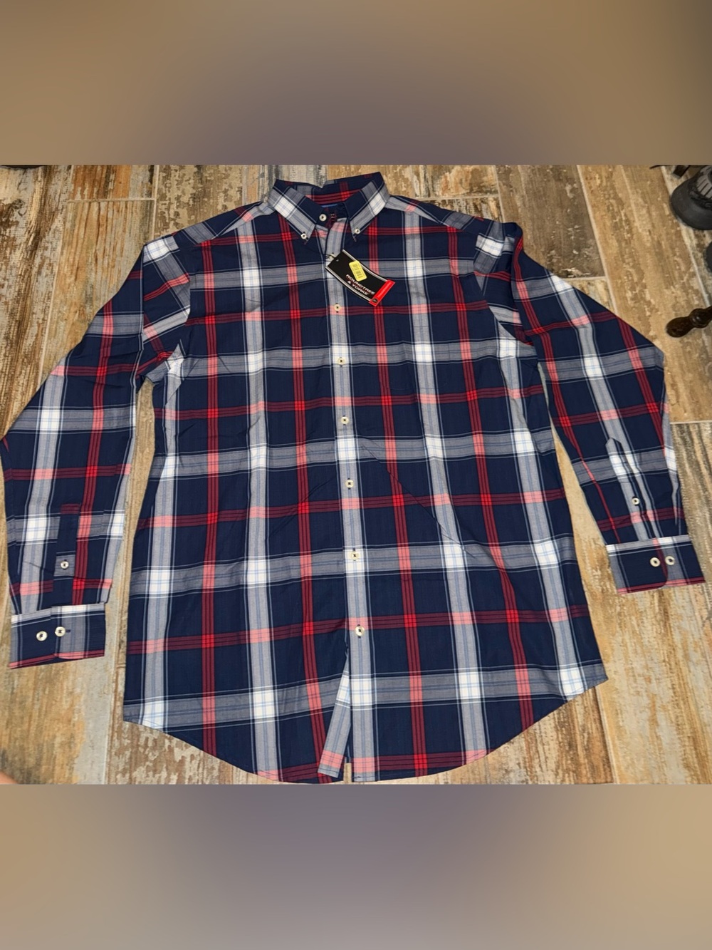 #0059 Men’s Roundtree & Yorke Plaid Button-Down Shirt - Navy/Red LT